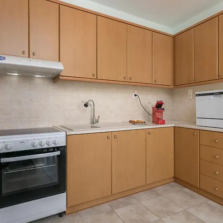 Zanart Maisonette Ii