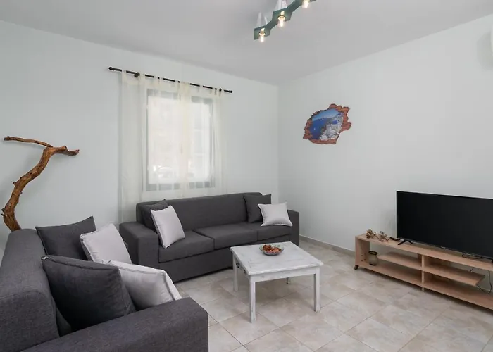 Zanart Maisonette Ii Semesterbostad Tripiti